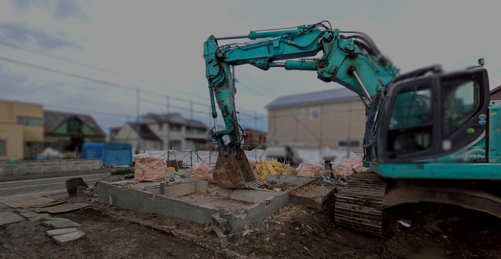 大胆かつ繊細に。創るために壊す、その誇り。 札幌の未来を支える株式会社Be-NEXTで、本気の解体に挑戦しませんか。